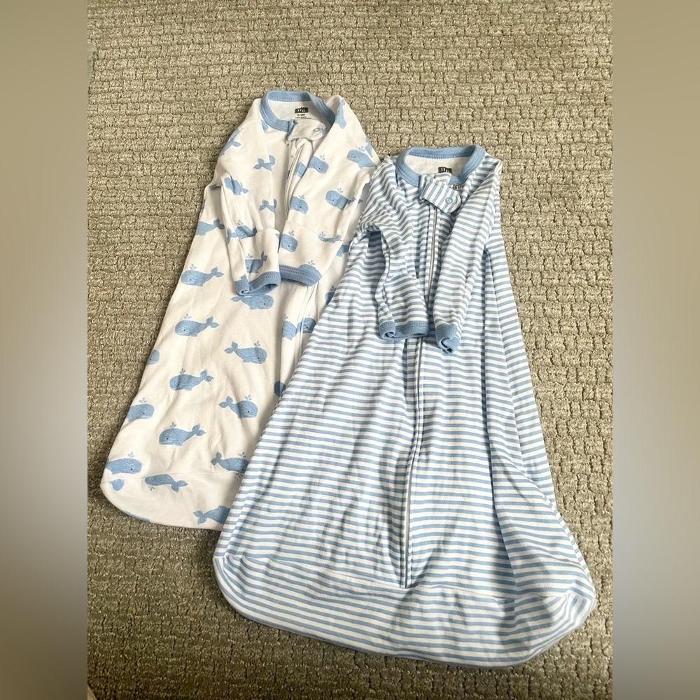NWOT Long Sleeve Sleep Sacks 0-3 Months. Set of 2